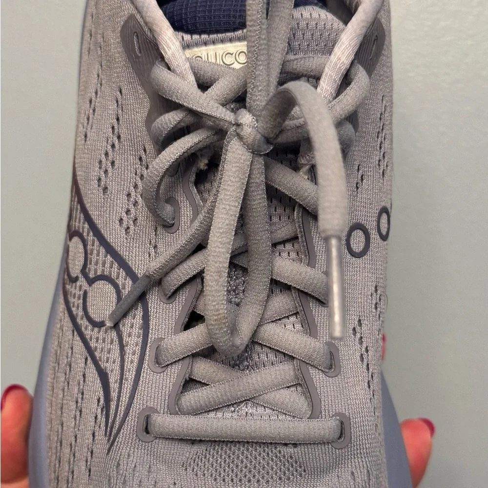 Women’s Saucony Hurricane 25 - Picture 9 of 14